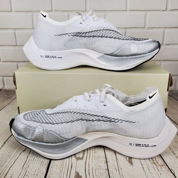 Nike ZoomX Vaporfly Next% 2 White Metallic Silver CU4111-100. - Picture 2 of 7